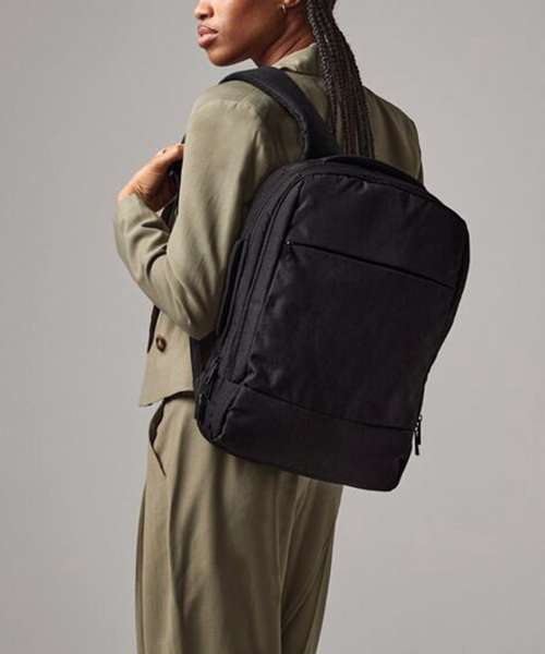 Q-Tech charge convertible backpack
